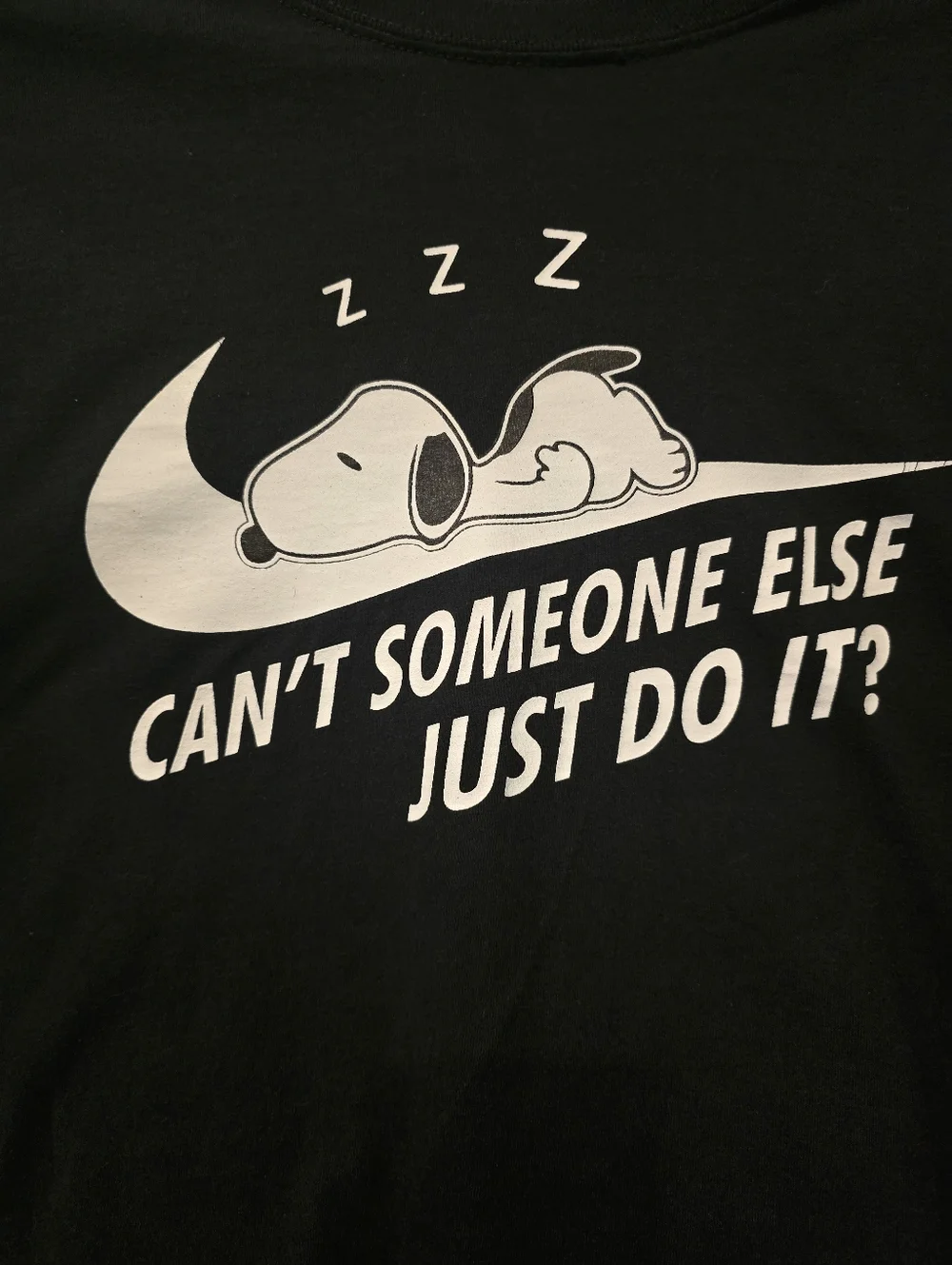Gildan Black Crewneck Sweatshirt - Picture 2 of 4